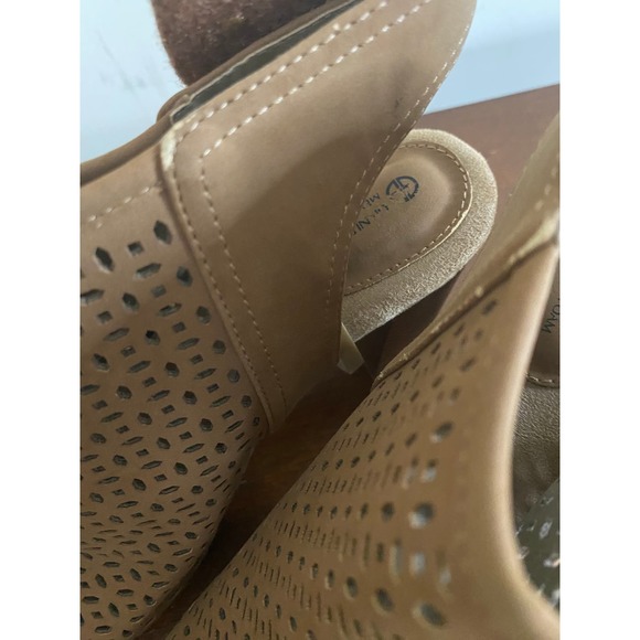 Brown Giani Bernin Sandal Size 8 - Picture 7 of 7